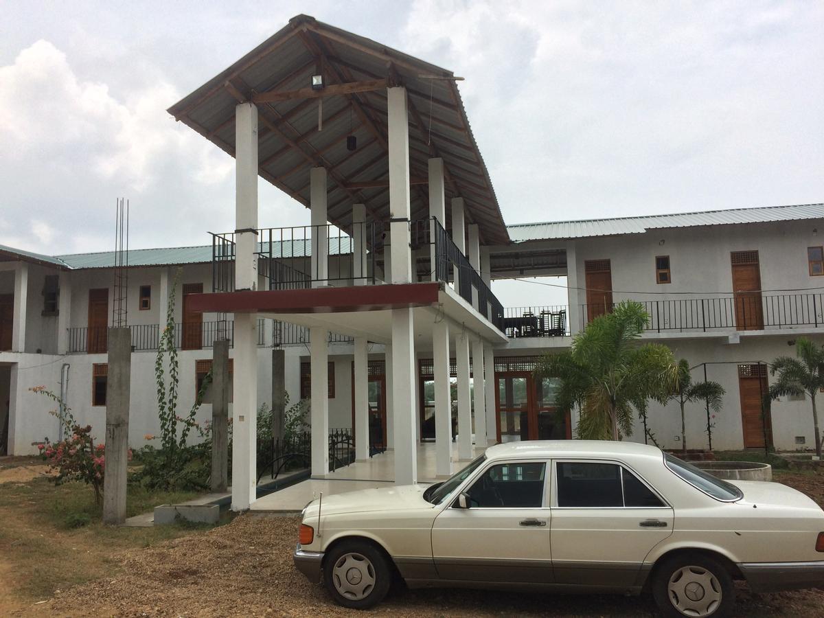 Weligatta Hotel Bundala Park מראה חיצוני תמונה